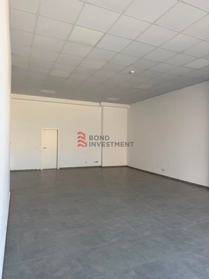 Lokal me Qira – 70 m² | Anna Residence, Rruga A, Prishtinë 3
