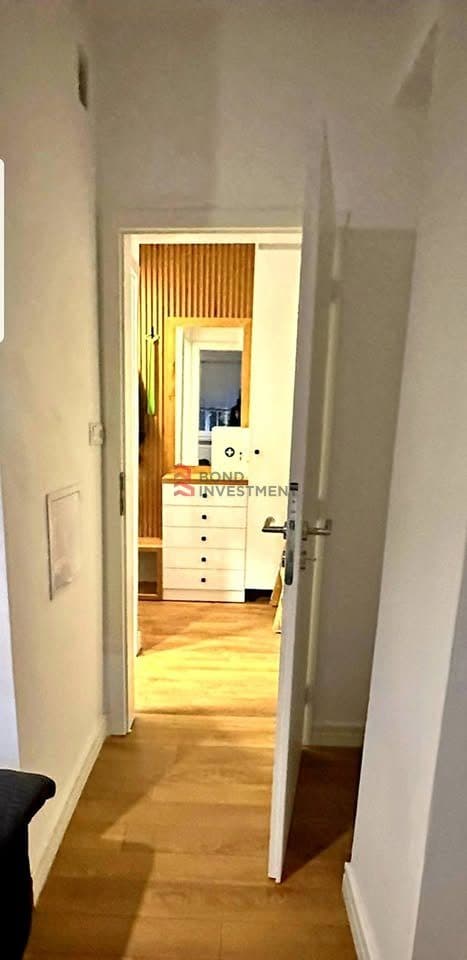 Banesë me Qira në Bregun e Diellit – Lokacion i Përshtatshëm dhe Komod 4