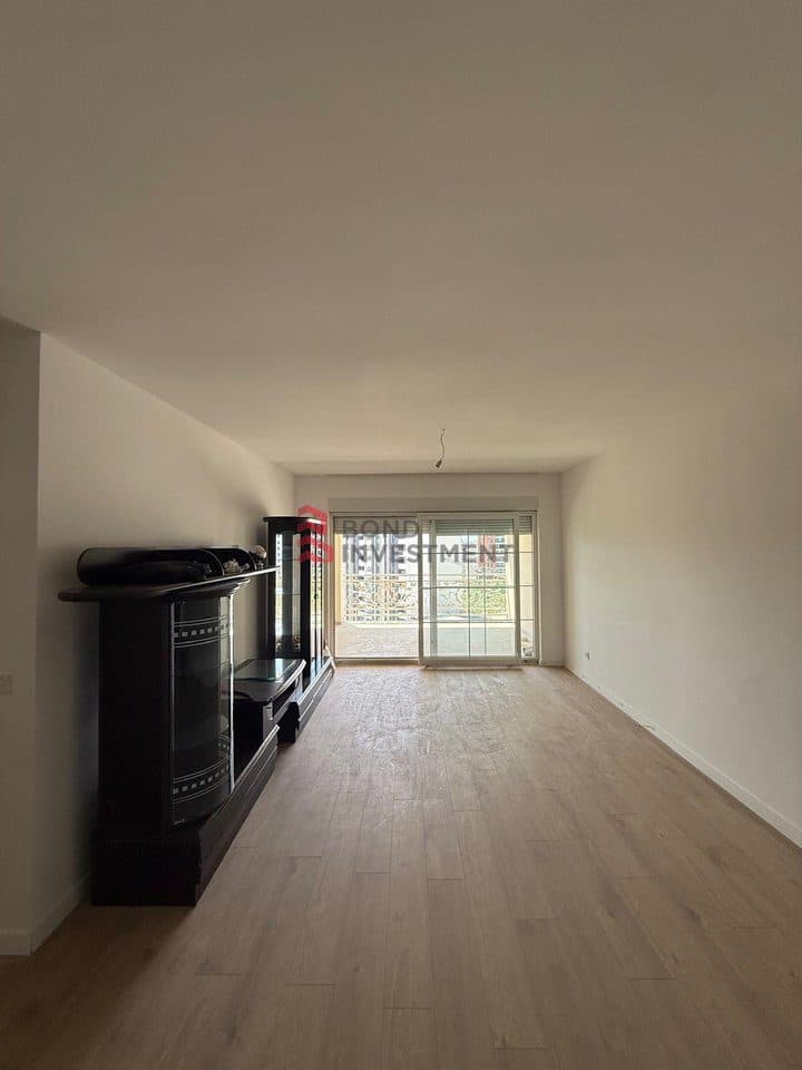 🏢 Penthouse në shitje – Rruga C, Kompleksi Mbretëresha Teutë 2