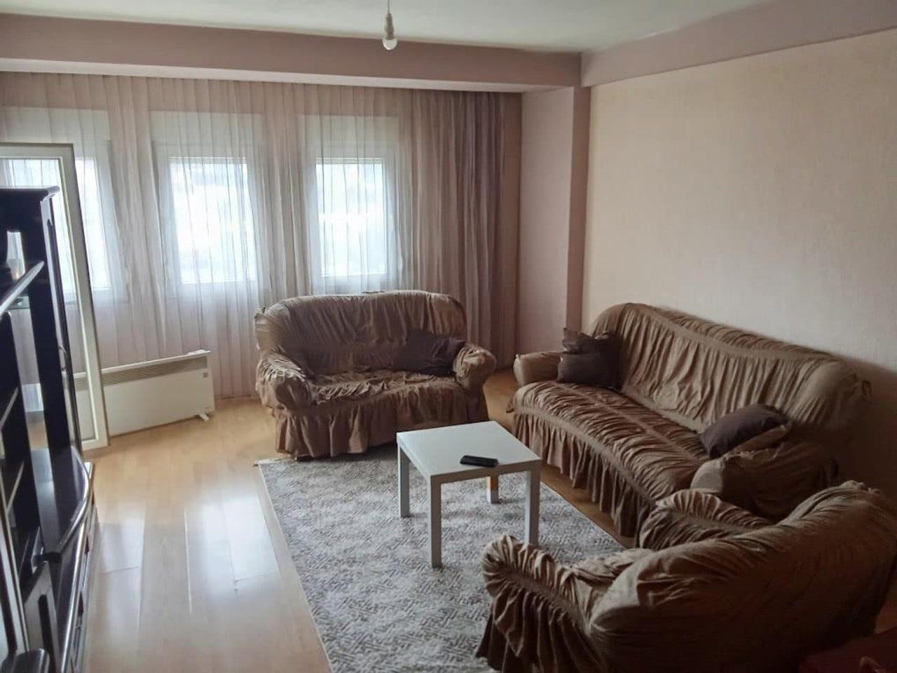 Banesë 3+1 Me Qira në Prishtinë - 350€ | 100 m² 2