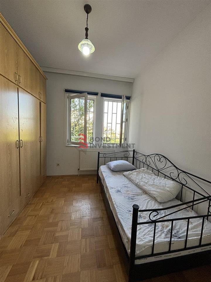 SHITET BANESË / GARSONIERË – BREGU I DIELLIT 4