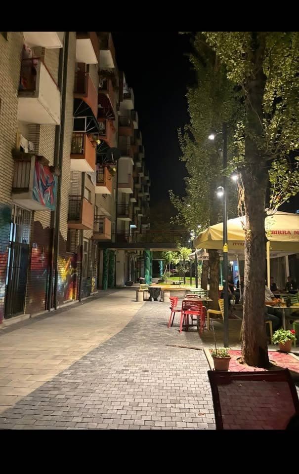 Shitet lokali ne Ulpian, Lagjja e Artistave, 42m2. 2