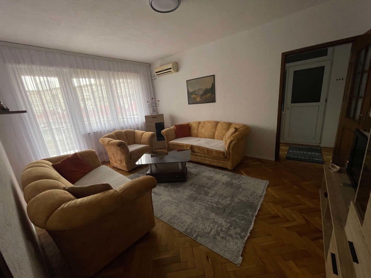 Apartment for rent in Banesa me qira