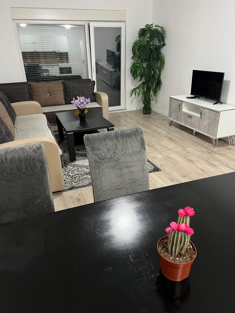 Warehouse for rent in Banesa me qira