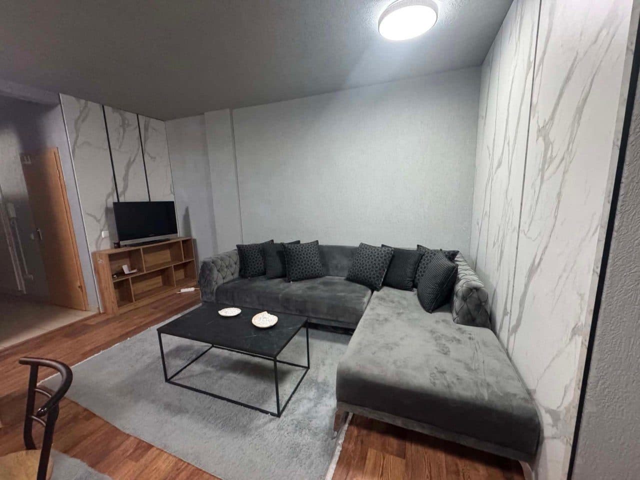Apartment for rent in Banesa me qira