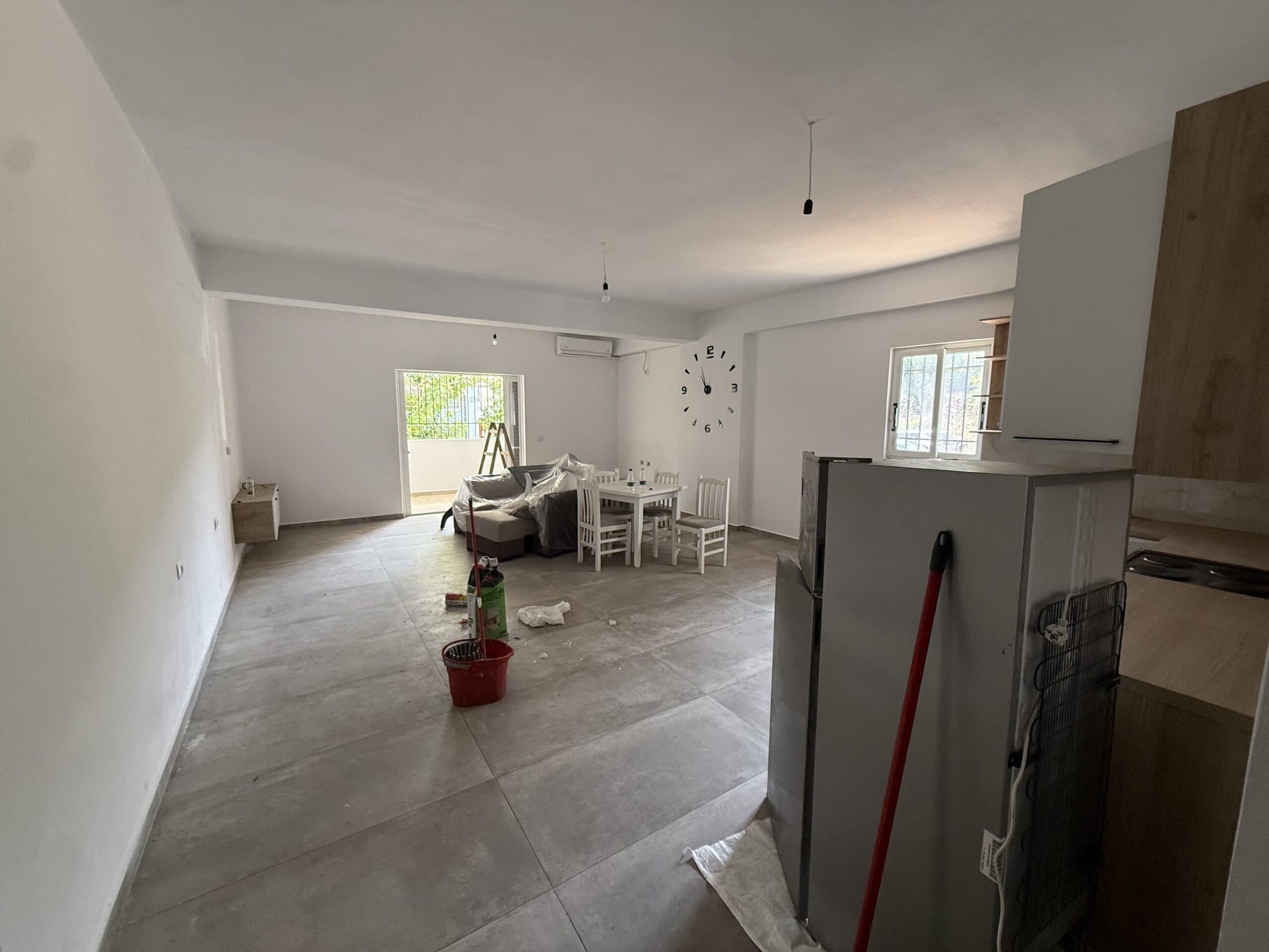 Apartament 2-Dhomësh për shitje në Sarandë