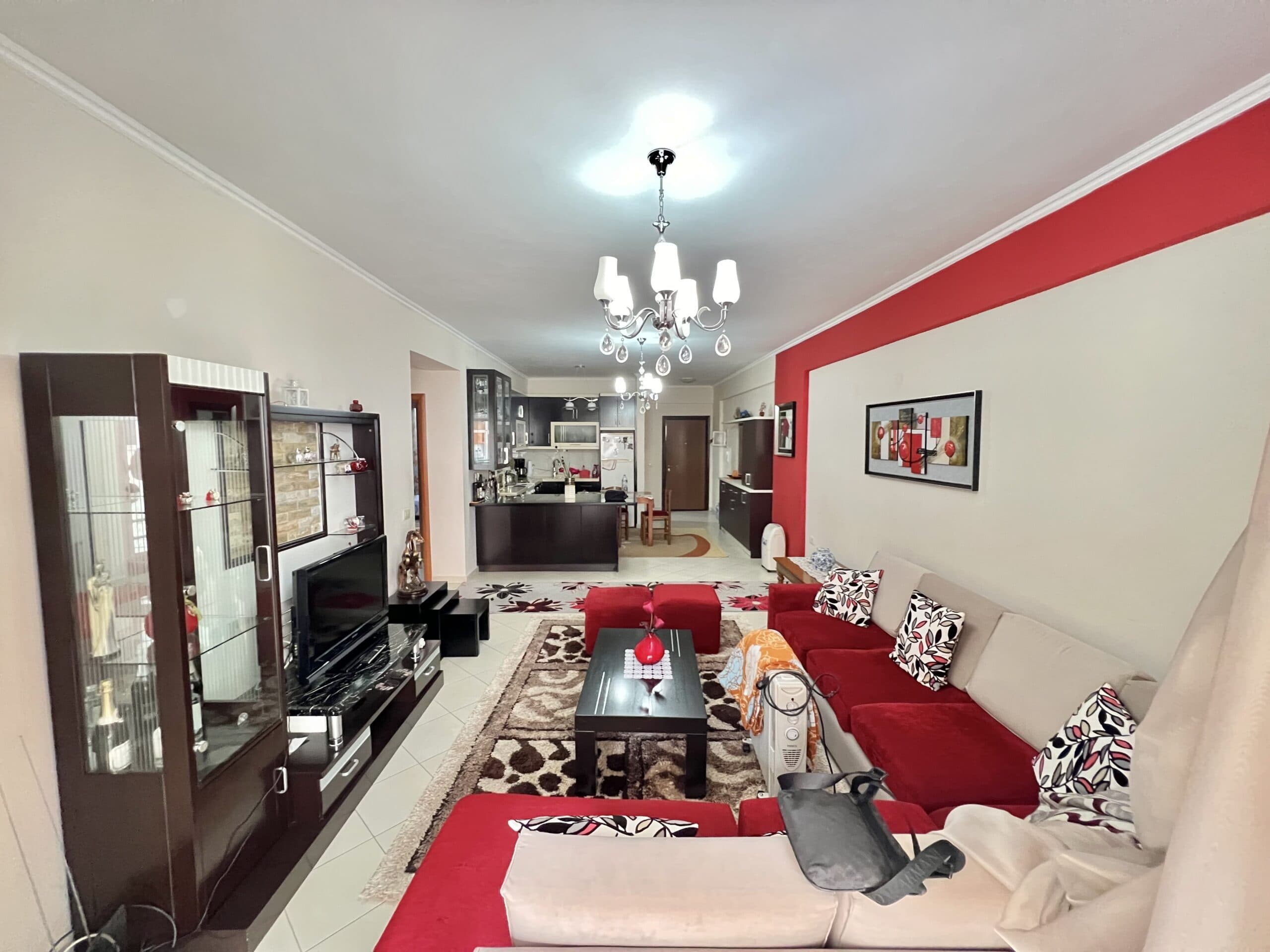 Apartament me Dy Dhoma për Shitje në Sarandë 3
