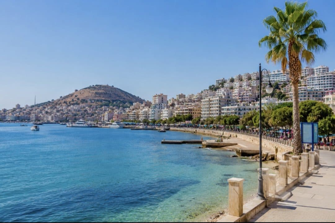 Tokë për shitje në Sarandë