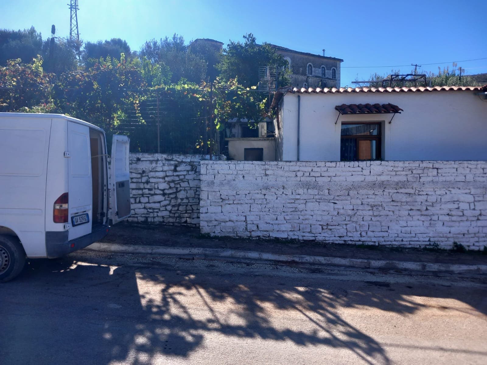 Shtëpi private për shitje në Konispol 4