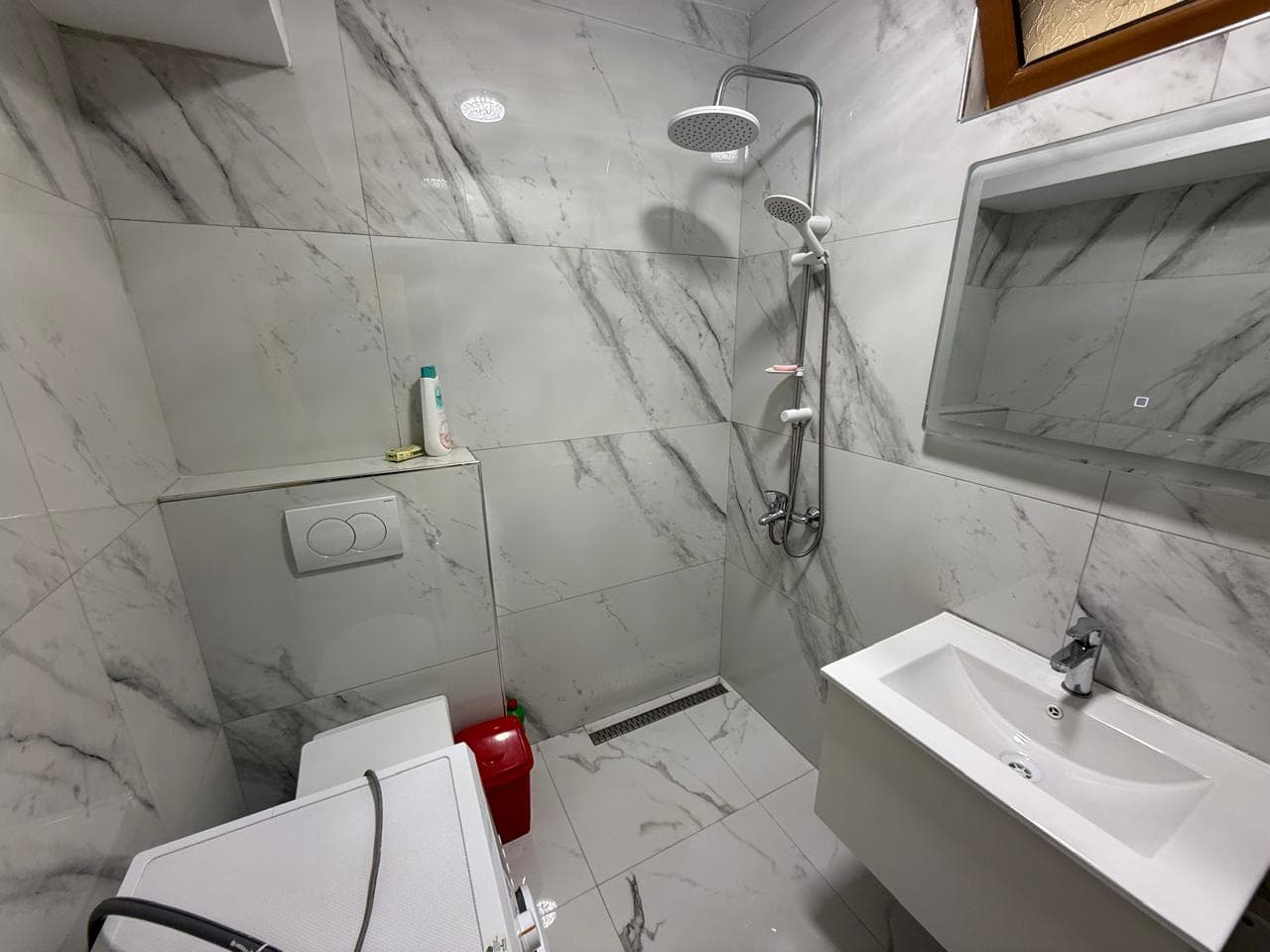2 Apartamente dhe 2 Studios për shitje në Sarandë 4