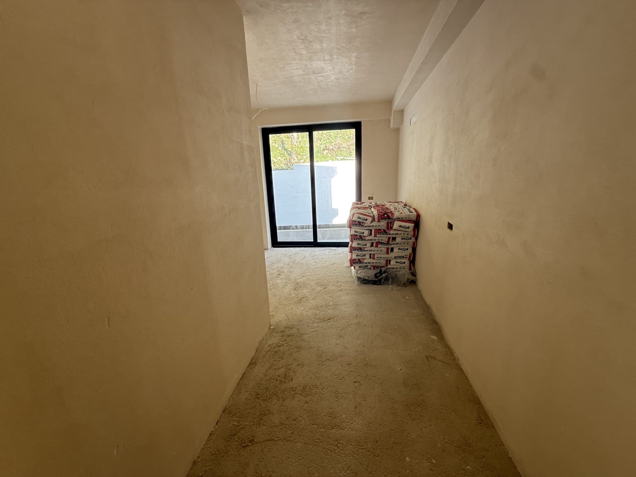 Apartament me Dy Dhoma për Shitje me Pamje të Mrekullueshme nga Deti 3