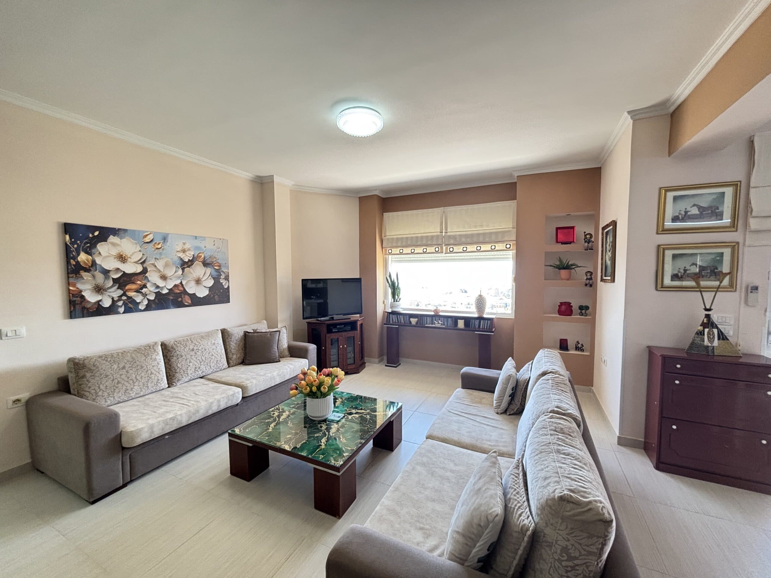Apartament me një dhomë gjumi në shitje 3