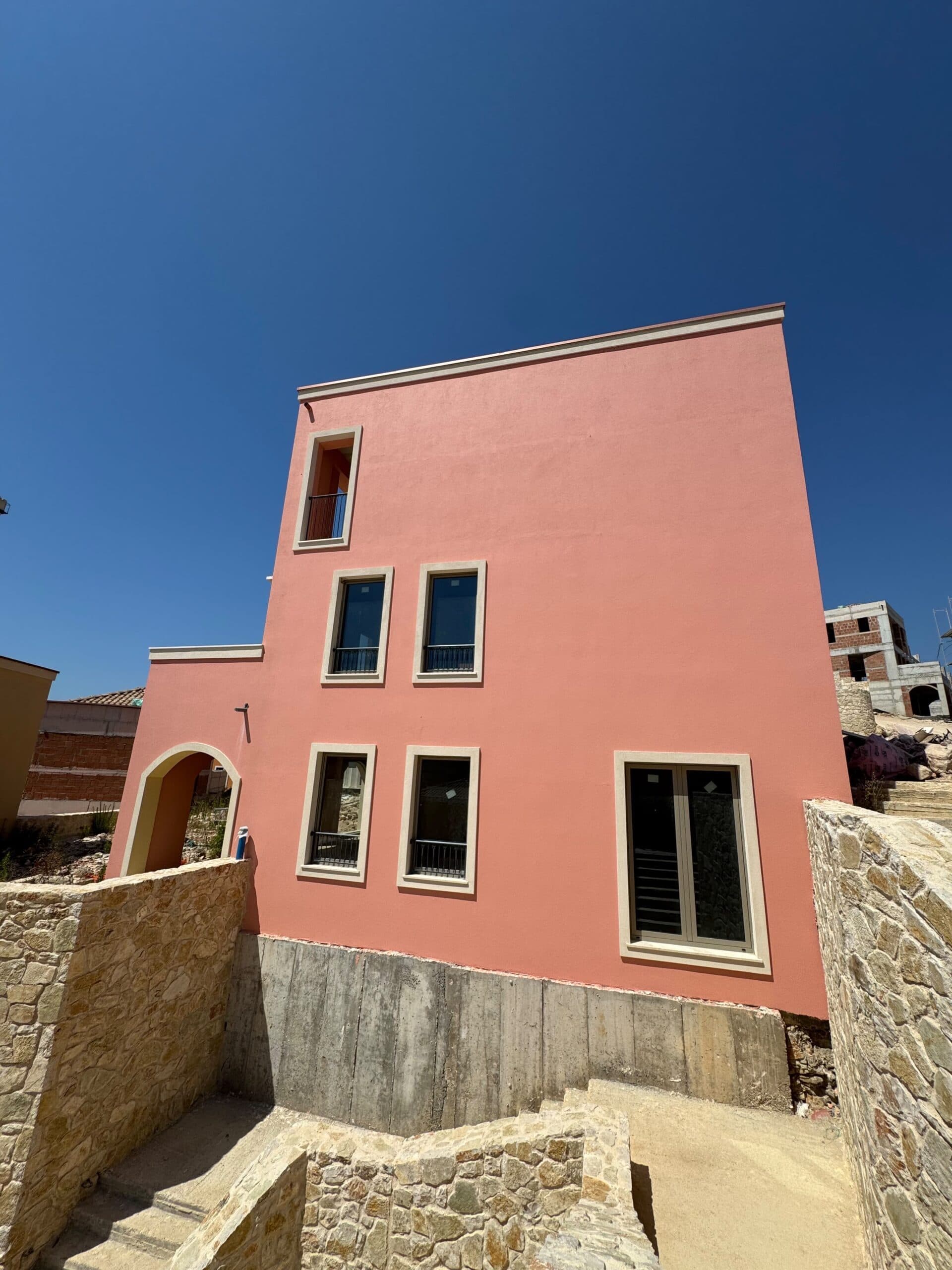 Vilë 3-Katëshe për shitje në Manastiri Resort 4