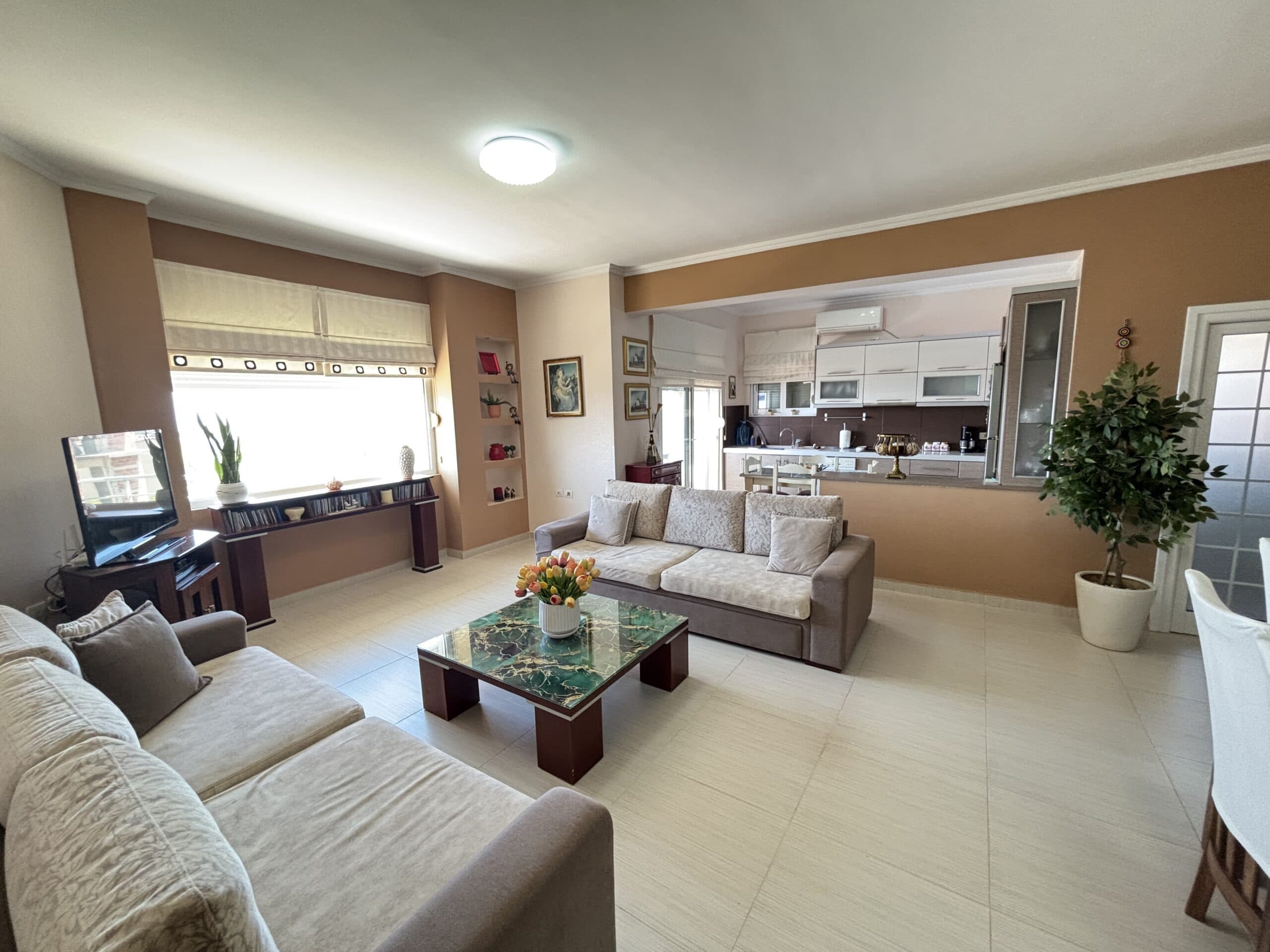 Apartament me një dhomë gjumi në shitje 2