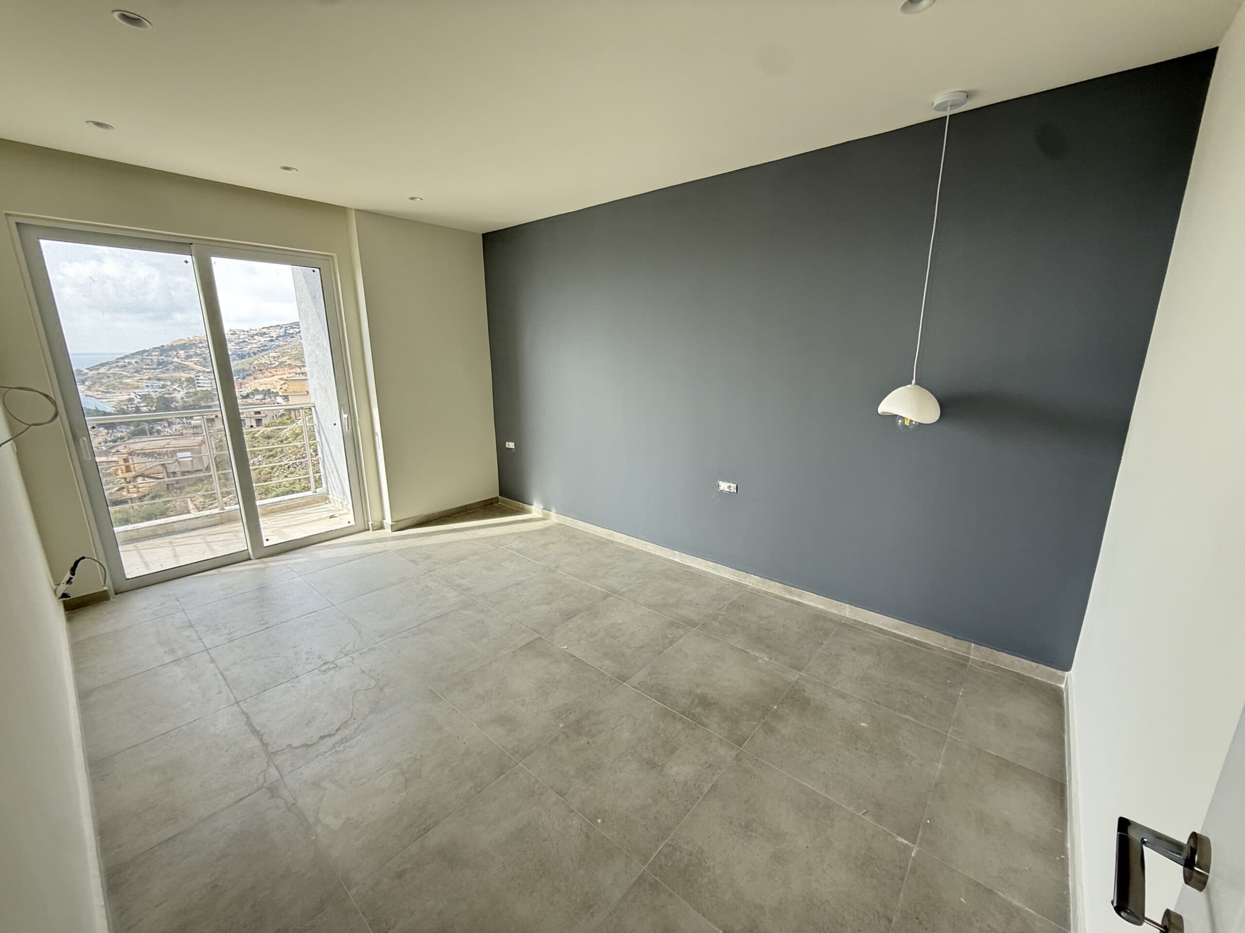 Apartament për shitje me pamje të plotë nga deti 3