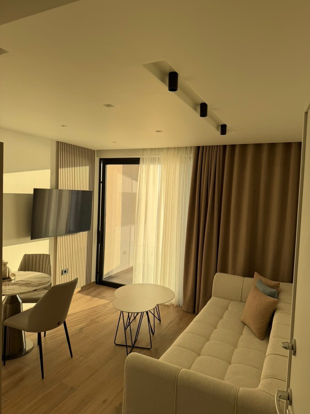 Apartament 1-Dhomë me pamje nga deti në shitje 3