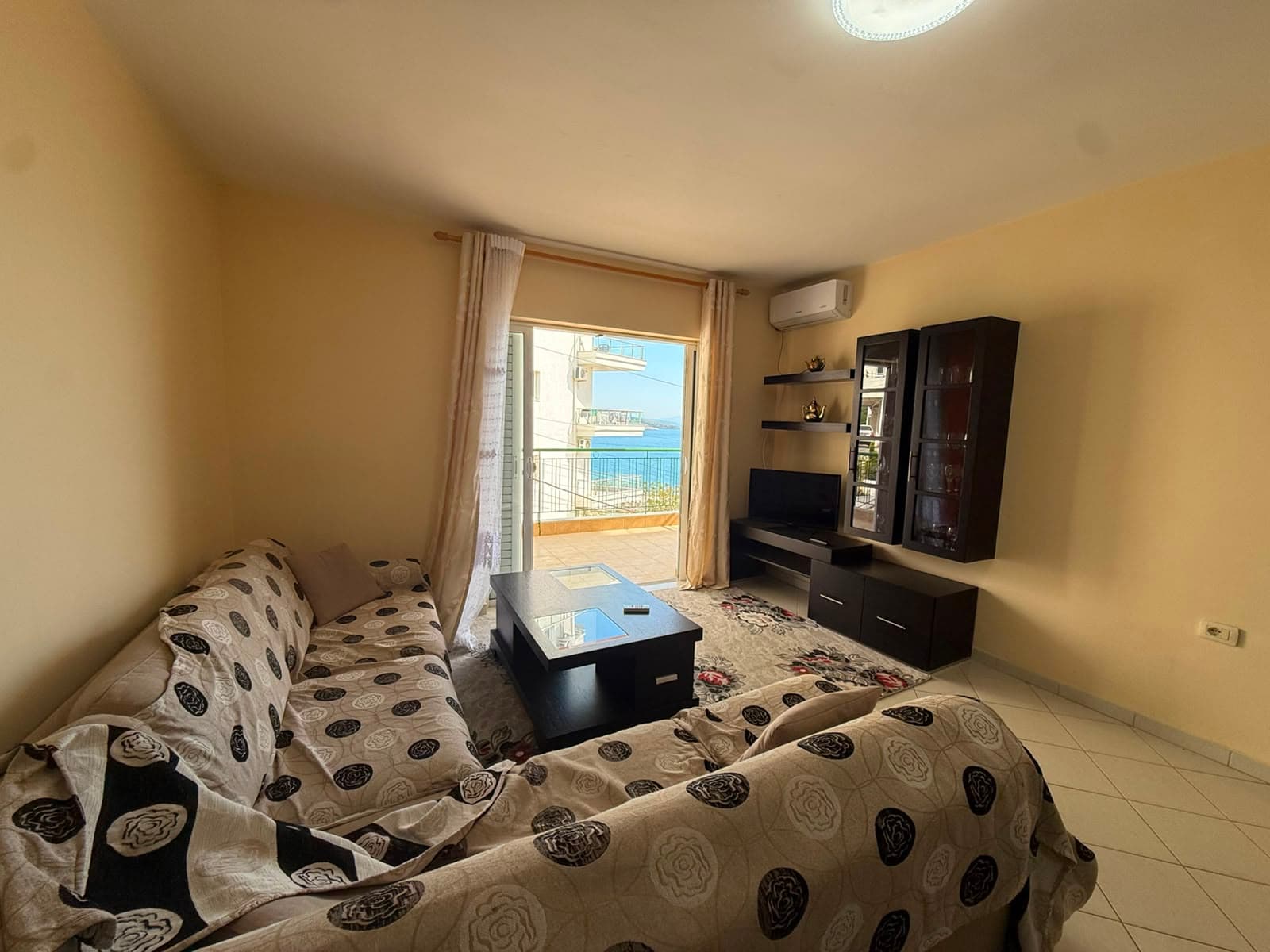 Apartament i Gjerë 2-Dhomash me Pamje nga Deti 2