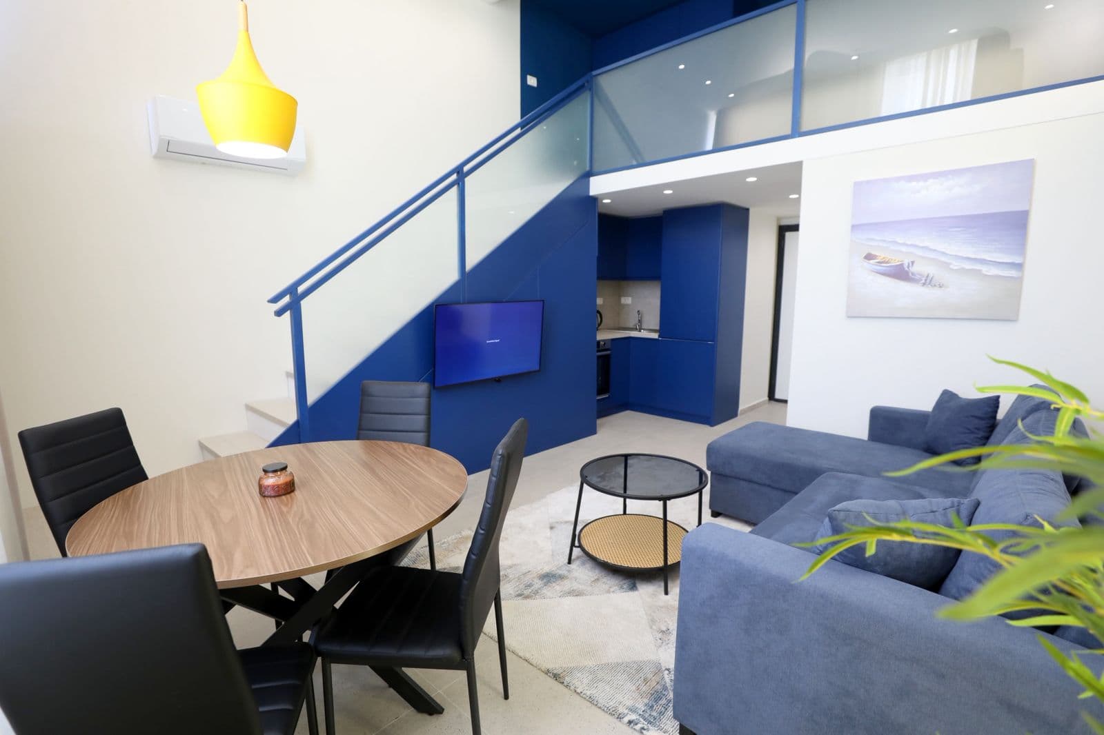 ‘Blu’ Duplex për shitje në Ndërtesë të Re në Sarandë