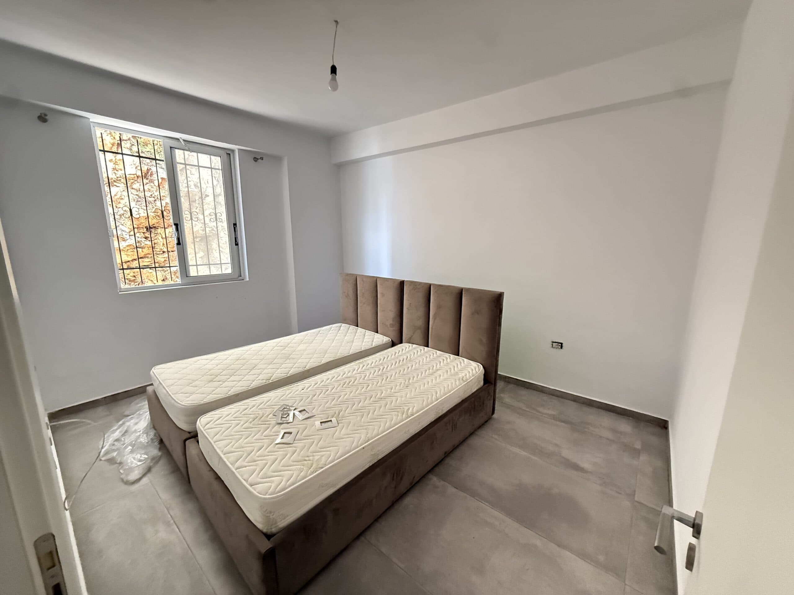 Apartament 2-Dhomësh për shitje në Sarandë 4