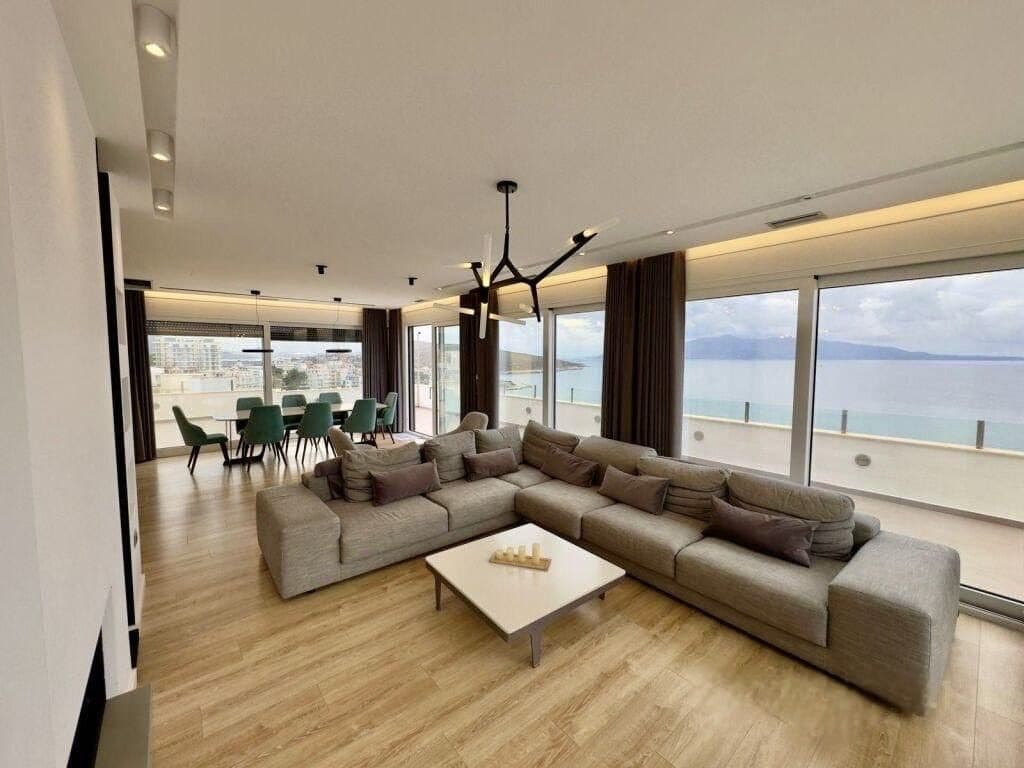 Penthouse luksoz për shitje 2