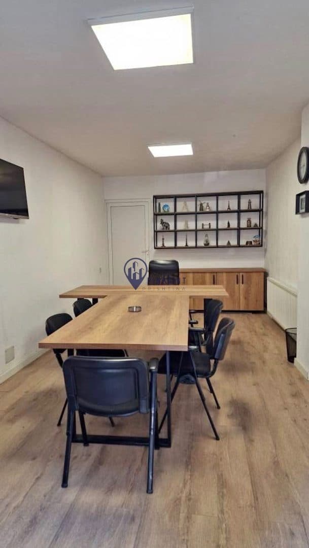 Lokal me qira te ish restaurant Davidoffi