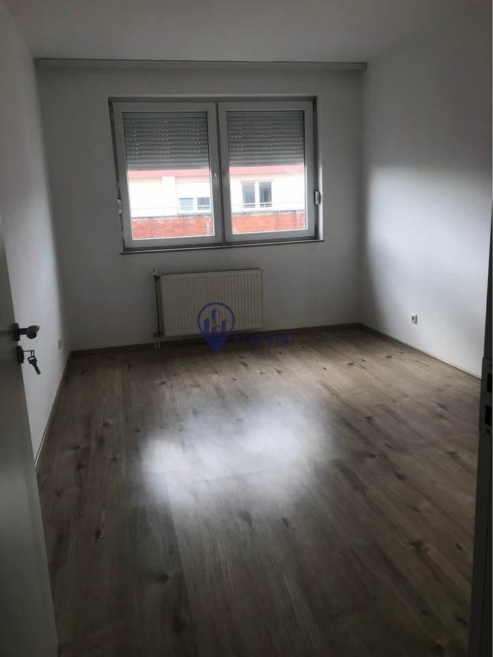 🏡 Banesë në Fushë Kosovë