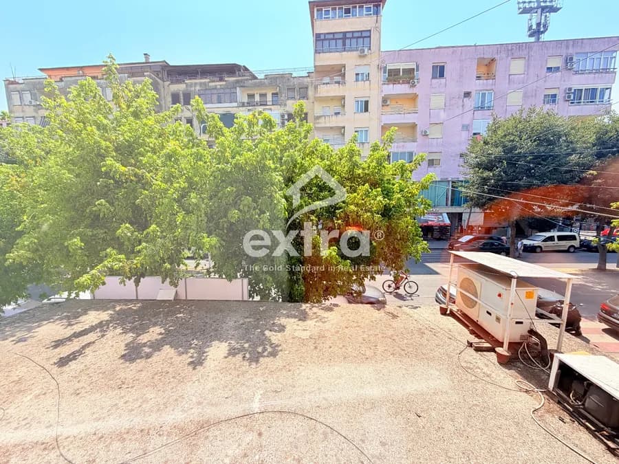 Jepet me qira apartament 2+1 k2 rruga gjane 4