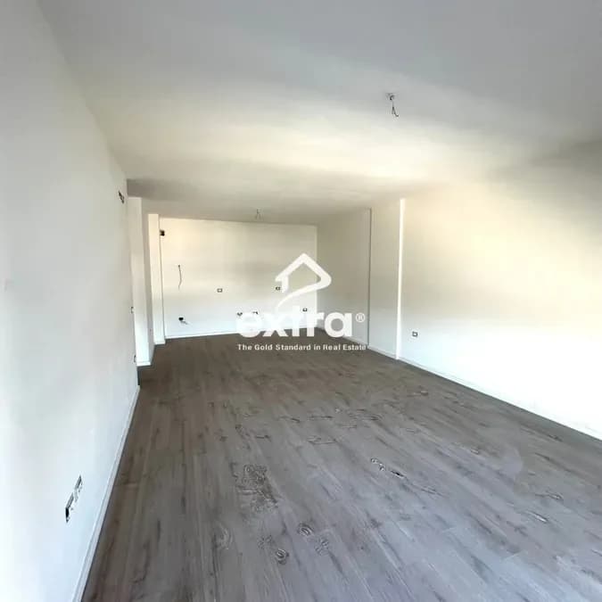 QIRA 2+1 Tirane ne lagjen Don Bosko , rezidenca trio towers 2