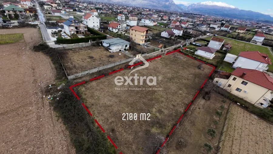 Shitet 2100m2 toke prane 5 herojve Shkoder 2