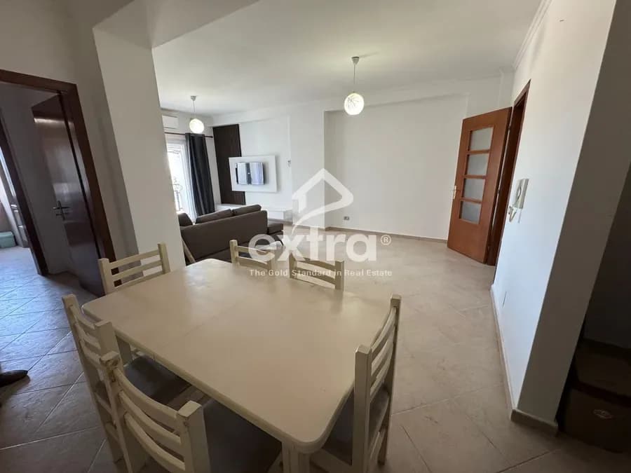 Jepet me qira 1+1 k4 ne bexhisten shkoder 2
