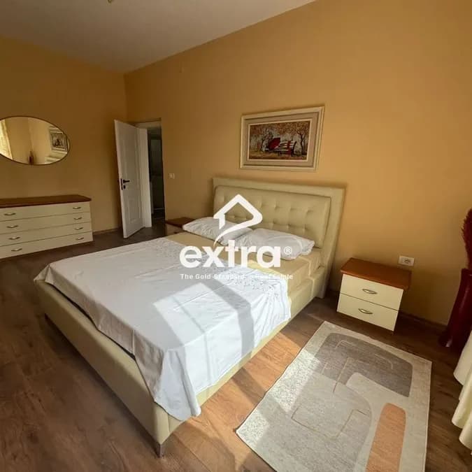 Qira 2+1 Te Mozaiku Tiranes, Tirane 3