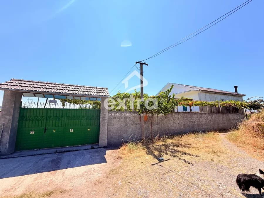Shitet shtepi private ne golem shkoder