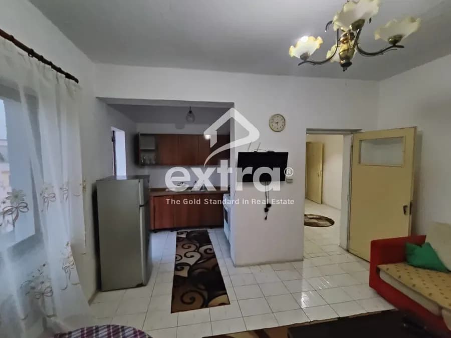 Apartament 2+1 per shitje zona industriale