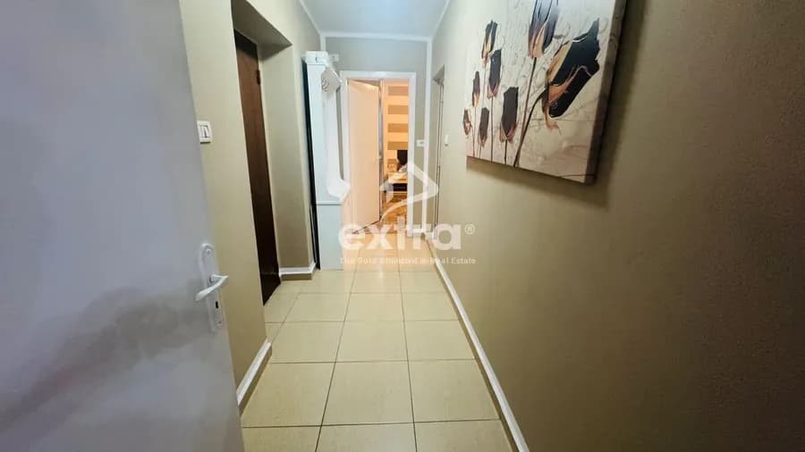 Shitet 1+1 k2 rruge kryesore xhabije shkoder