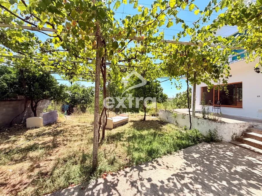 Shitet shtepi private ne golem shkoder 3