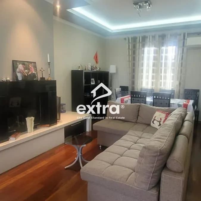 Qira Vila Tek Treshi, Insitut, Tirane 3