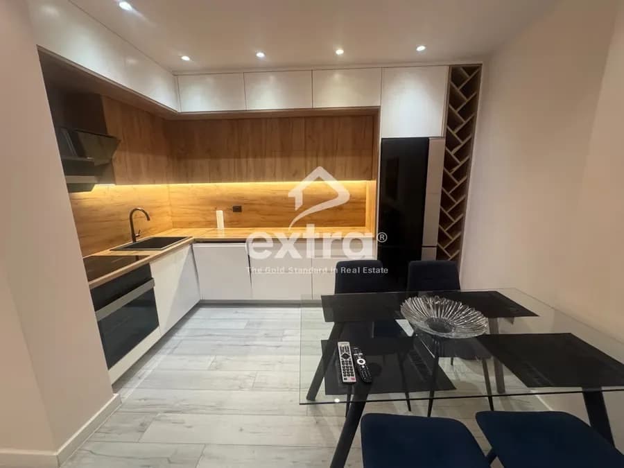 Jepet me qira apartament luksoz 2+1 gjuhadol