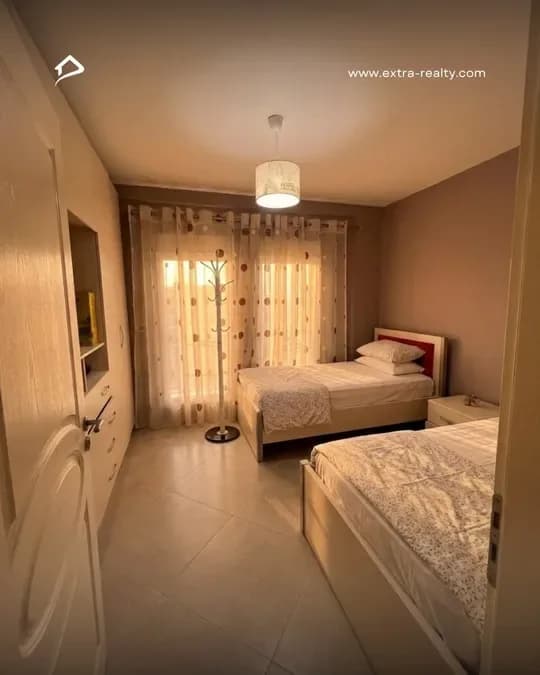 🔥Qira Apartament 2+1+2🔥 📍Don Bosko, Tiranë 📐 Sipërfaqe 100m2 🏢 Kati 5 me ashensor 🛋 1 sallon + kuzhinë 🛏 2 dhoma gjumi 🚽 2 tualete 2