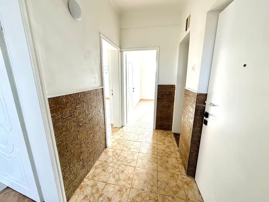 Shitet 2+1 k4 ne parruce shkoder