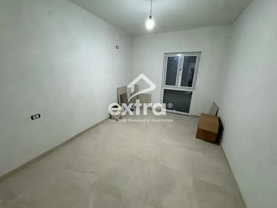 Shitet shtepi private ne velipoje shkoder 4