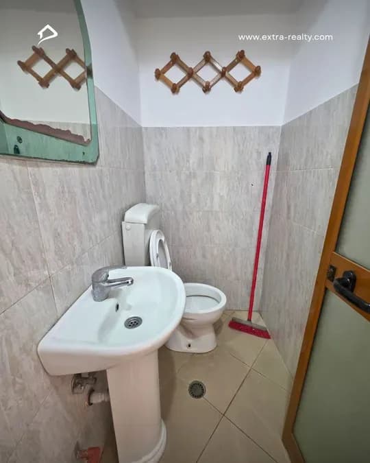 Qira Dyqan, Dispanceria, Rr Ferit Xhajko, Tiranë 4