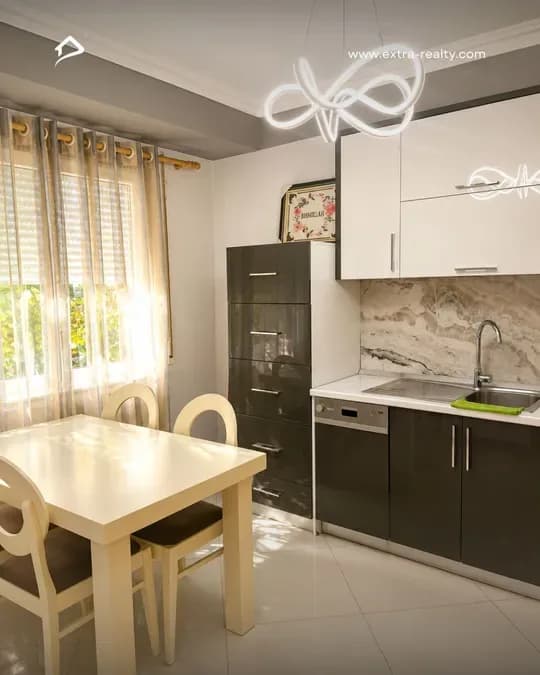 Apartament për qira Tiranë - qyteti 2