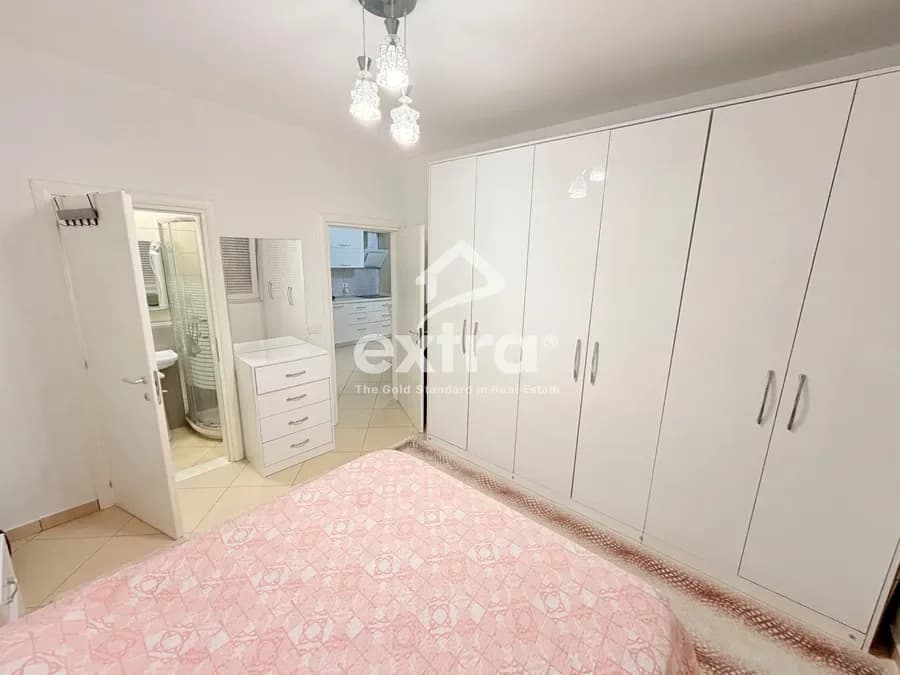 Jepet me qira 2+1+2 k1 banim big market xhabije 4