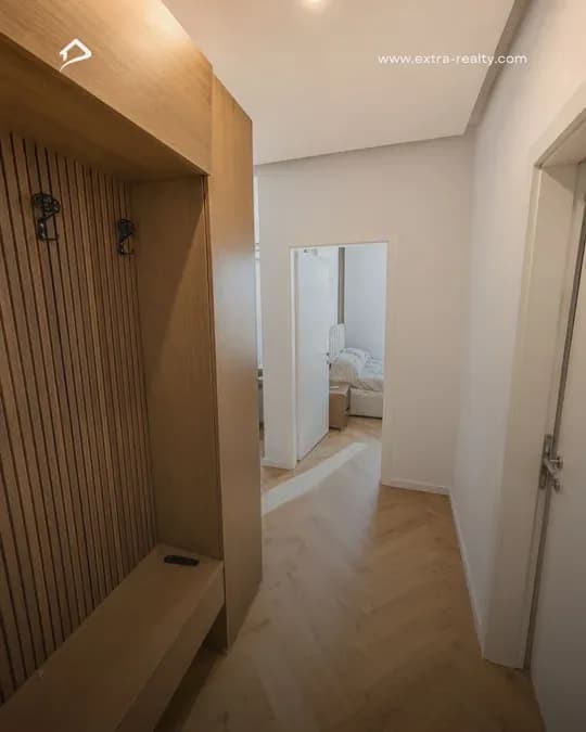 Jepet me qira apartament 1+1 në Golden Tower, Rruga Mine Peza. 2