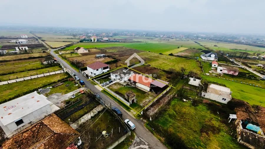 Shiten 2 shtepi private me magazine 92.000 €