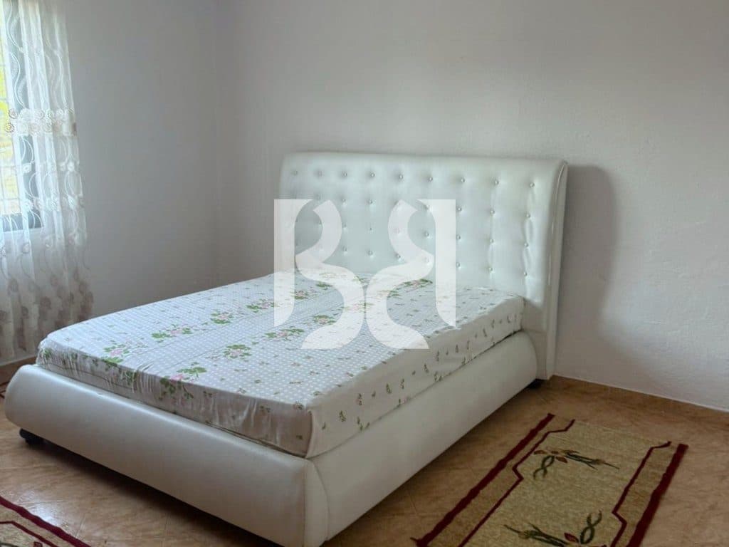 Shtëpi Private 2+1 me Qira në Rrugën 5-Maji | 1 Kat | Oborr | Parkim 4