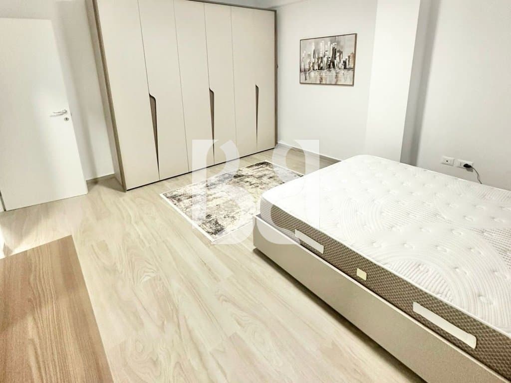 APARTAMENT ME QERA 2+1+2+PARKIM TE PAZARI I RI 3