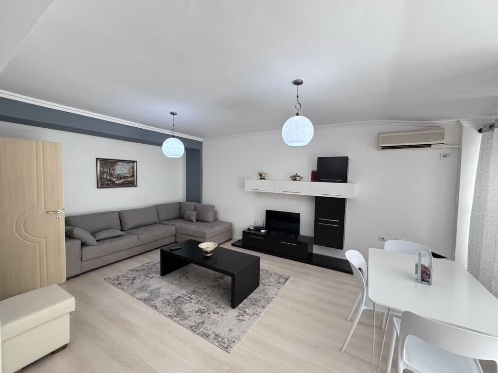 JEPET ME QIRA APARTAMENT 2+1+2 DEPO PRANE KINEMA AGIMIT ISH BLLOKU! 2