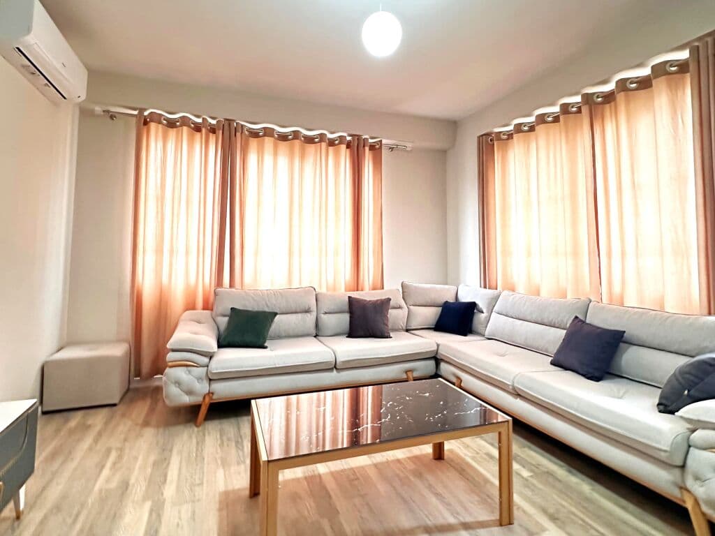 Jepet me Qira Apartament 2+1+2 te Urban Gate ne Astir