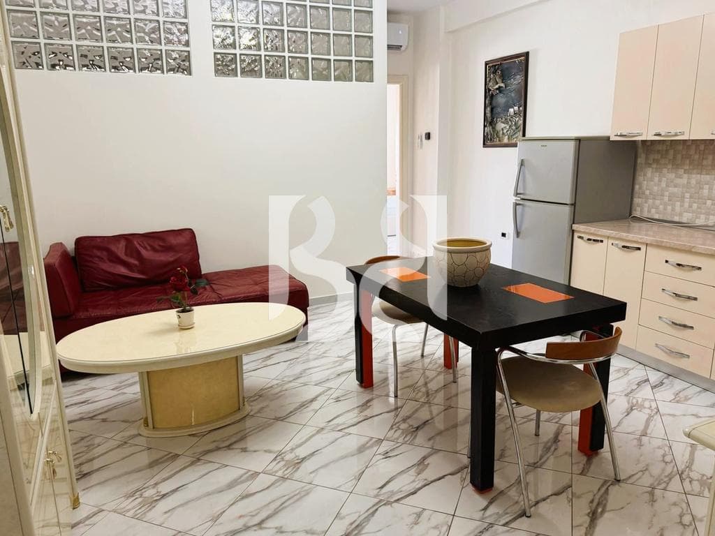APARTAMENT 2+1 ME QIRA NE YZBERISHT